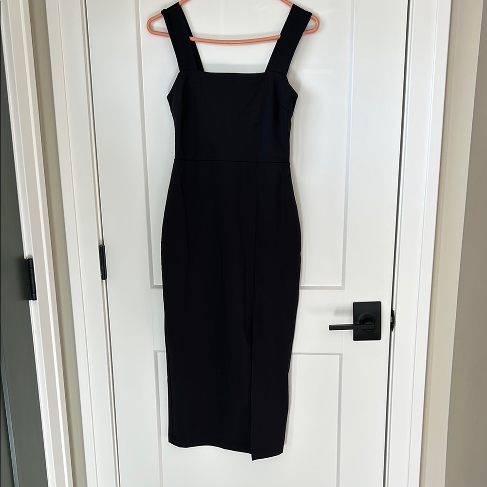 Elegant Black Dress Dynamite XS new w/o tags.